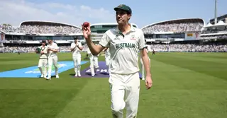 লর্ডসে রেকর্ড গড়ে কামিন্সের ৬ উইকেট